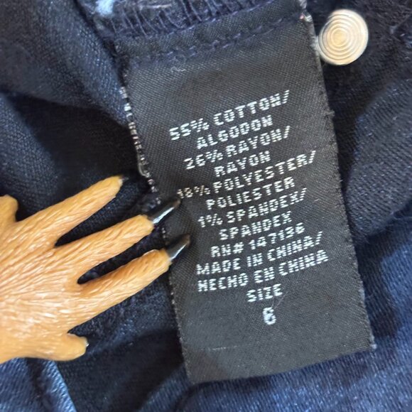 1822 Denim Skinny Jeans Women’s Size 6 Dark Wash Stretch - Picture 5 of 10